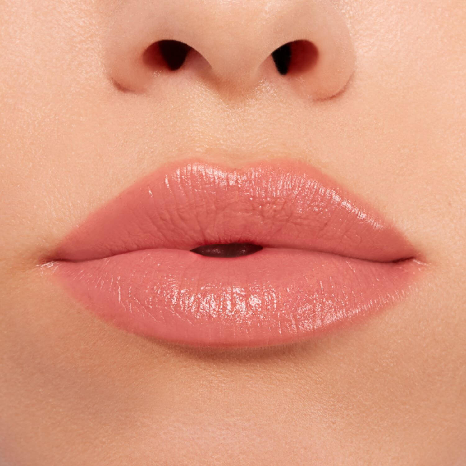 POWER-FULL PLUMP LIP BALM (BÁLSAMO LABIAL HIDRATANTE Y VOLUMINIZADOR)